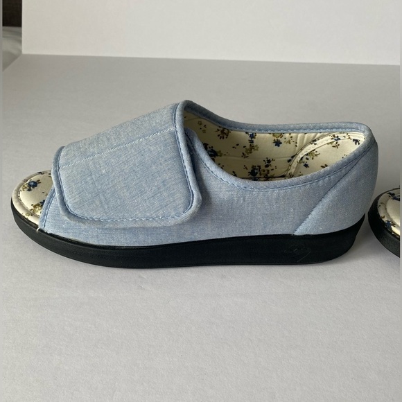 Easy Closure Comfort Slip On Slip Resistant Slippers House Shoes Size 10 - Picture 11 of 12